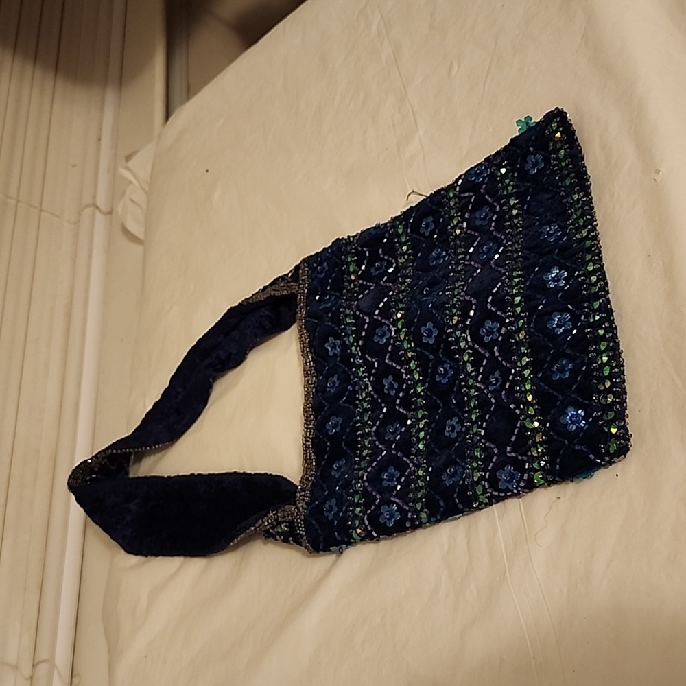 VINTAGE ACCESSORIZE HANDBAG - Picture 2 of 3